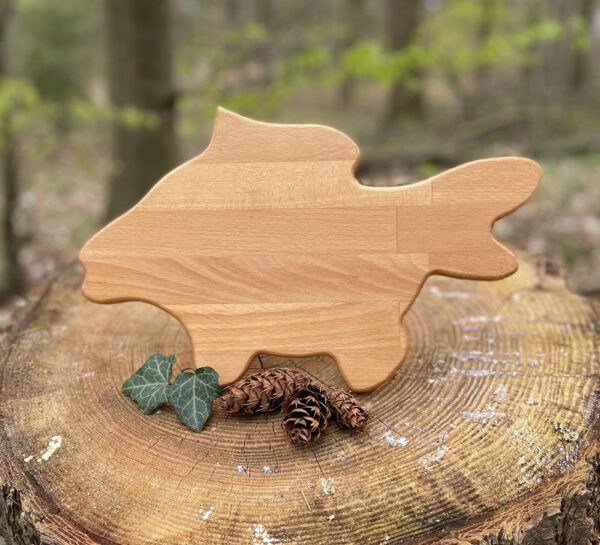 Vesperbrett Frühstücksbrett Holz Karpfen Wald